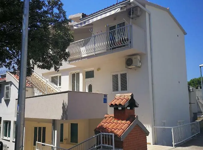 Neven Pensionat Makarska